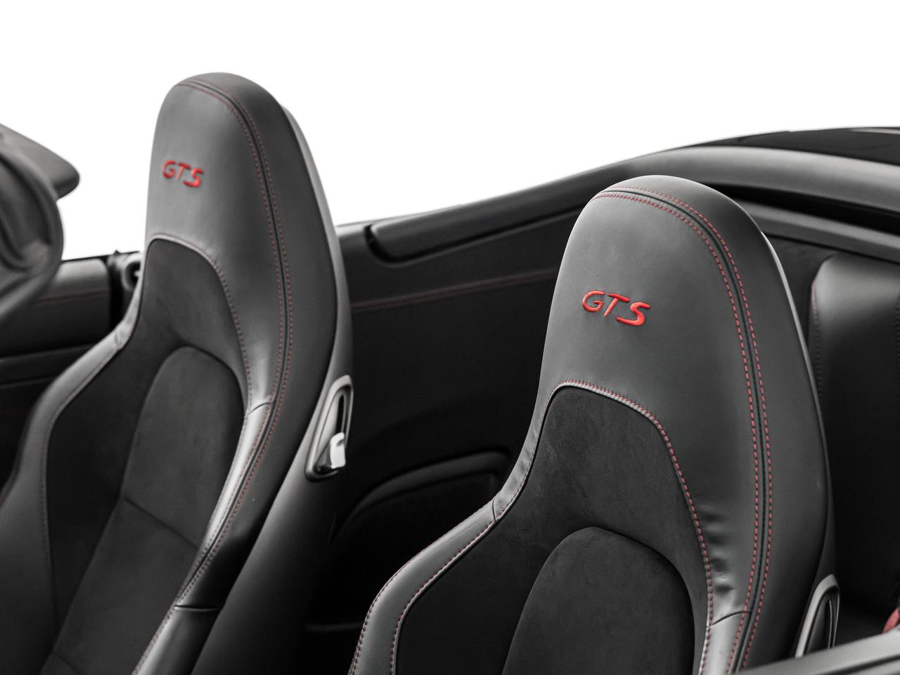 Porsche 911 cabrio 3.0 carrera 4 gts auto
