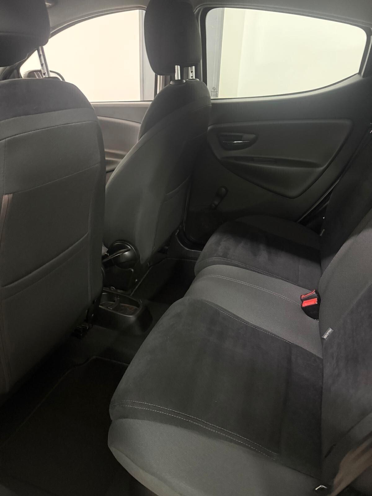 Lancia Ypsilon 1.2 69 CV 5 porte GPL Ecochic Gold