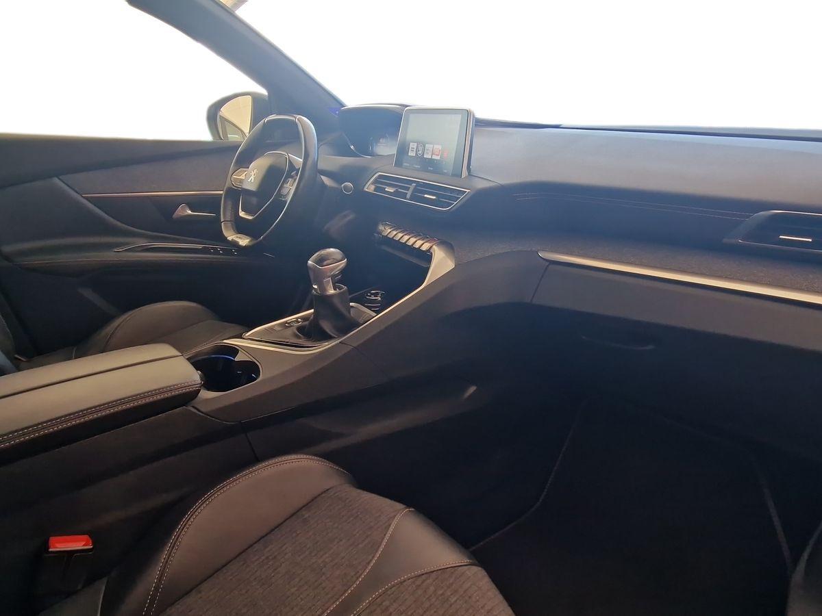 PEUGEOT 3008 1.5 DIESEL 130CV GT - LINE