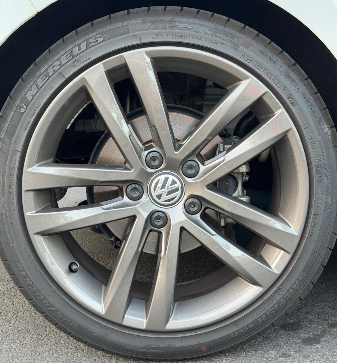 Volkswagen Golf 7 2.0 TDI 150CV R-LINE