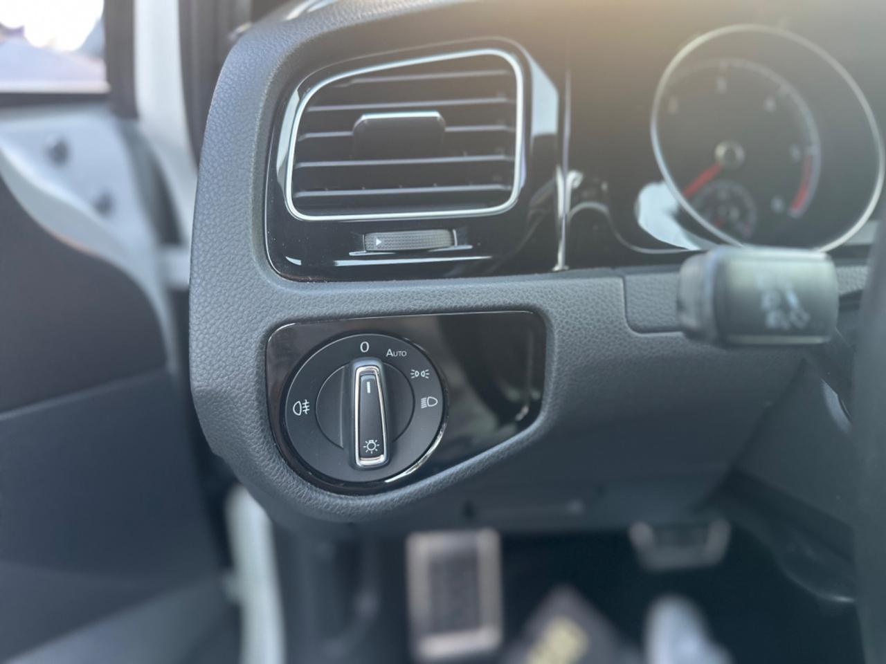 Volkswagen Golf 1.6 TDI 115CV DSG 5p. R LINE INTERNO ED ESTERNO Sport Edition BlueMotion Tech.