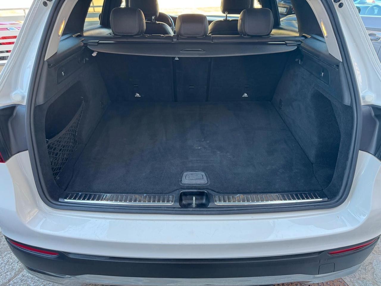 MERCEDES GLC 200 d 4MATIC SPORT