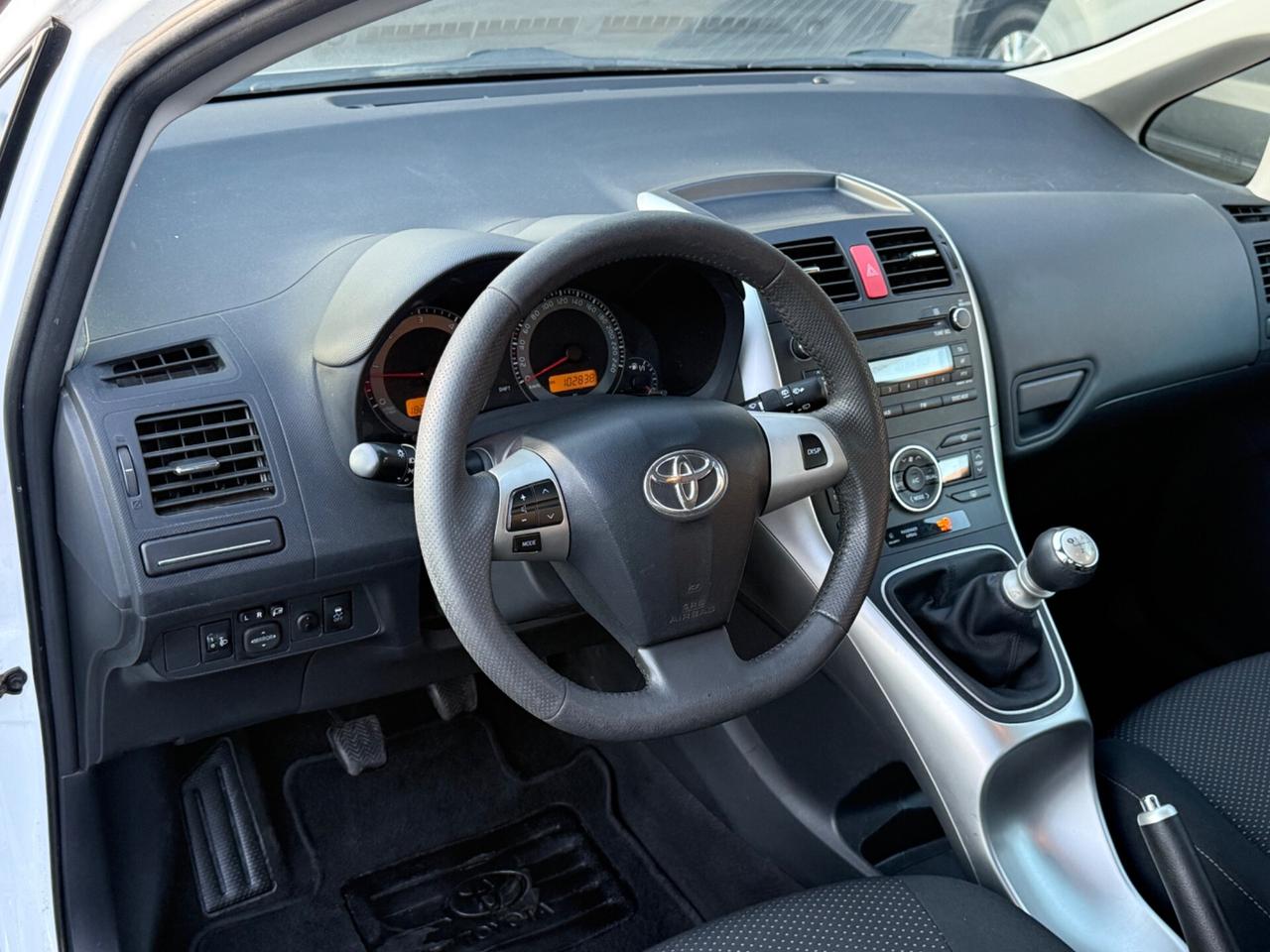 Toyota Auris 1.4 D-4D -( 98 mila km ) Active