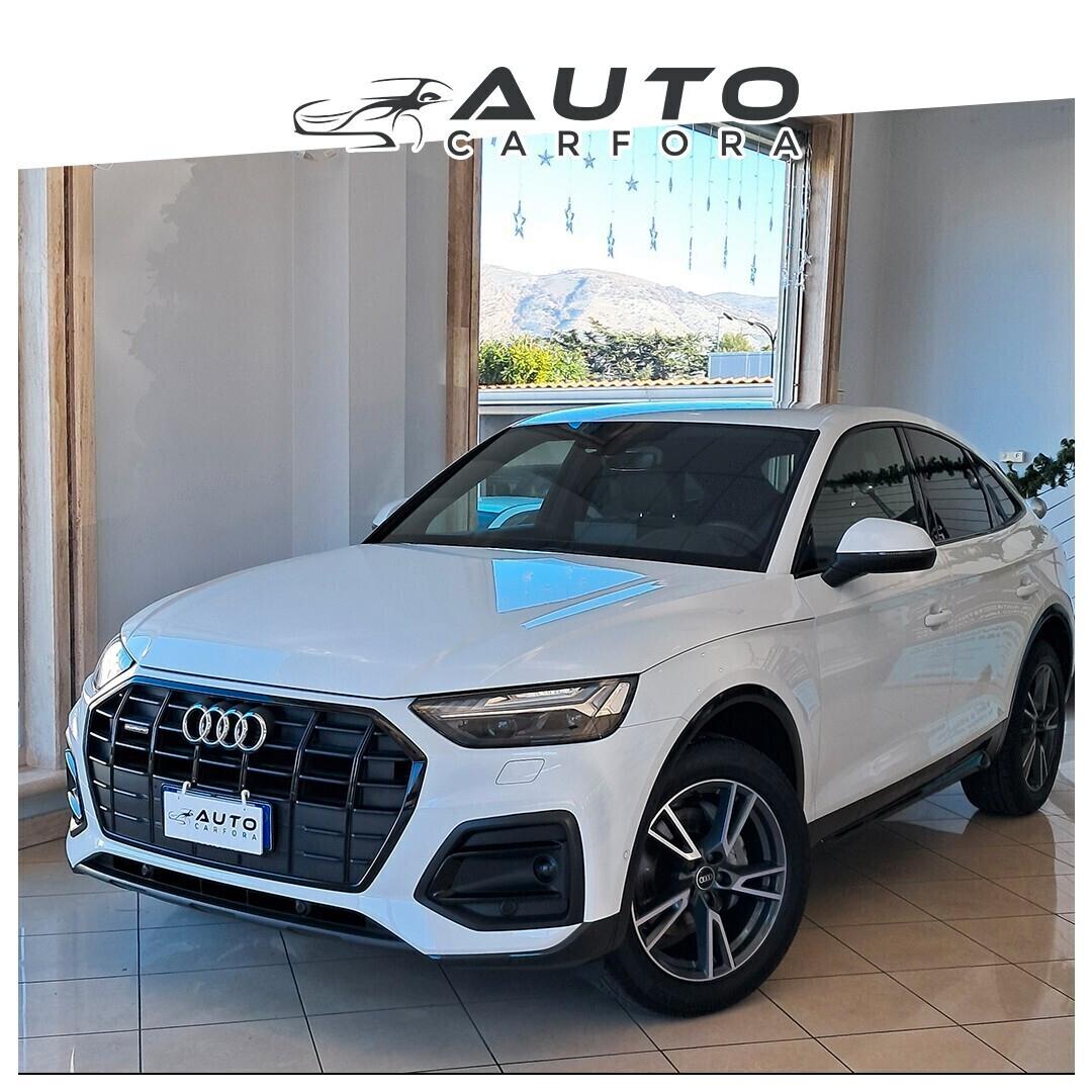 Audi Q5 Sportback 40 tdi Identity Black s-line interno