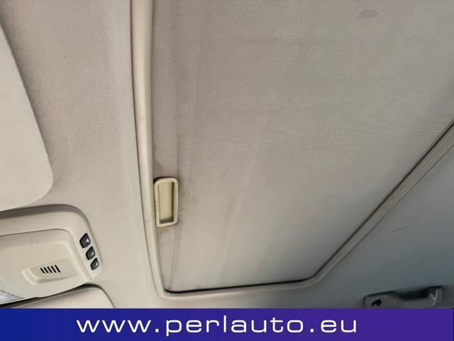 VOLVO XC90 2.4 D5 AWD 7 POSTI