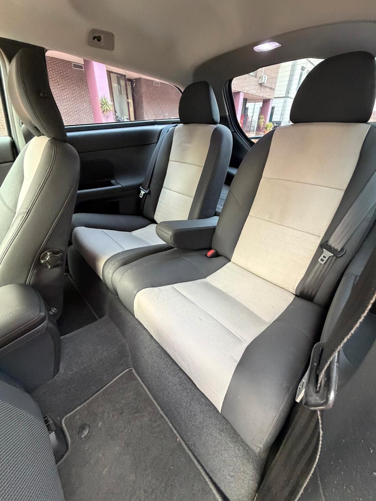 Volvo C30 2.4 D5 aut. R-DESIGN