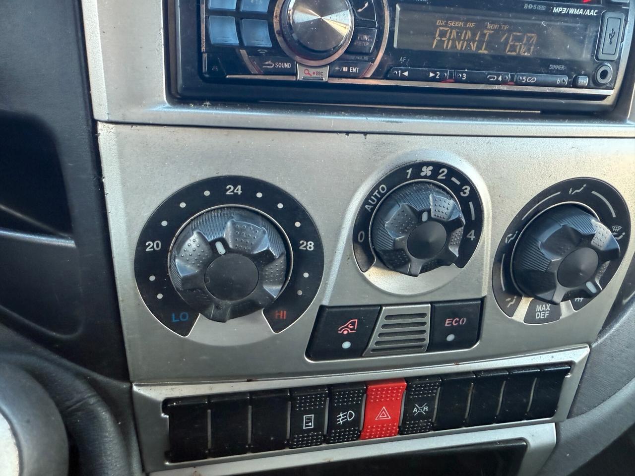 Iveco Daily 35-E4/3.0/SPONDA/TELONATO/2010