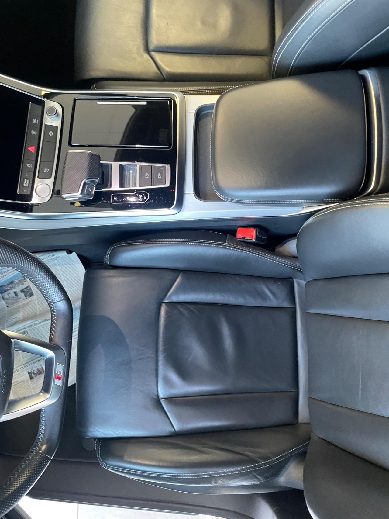 Audi Q8 55 TFSI quattro tiptronic Sport