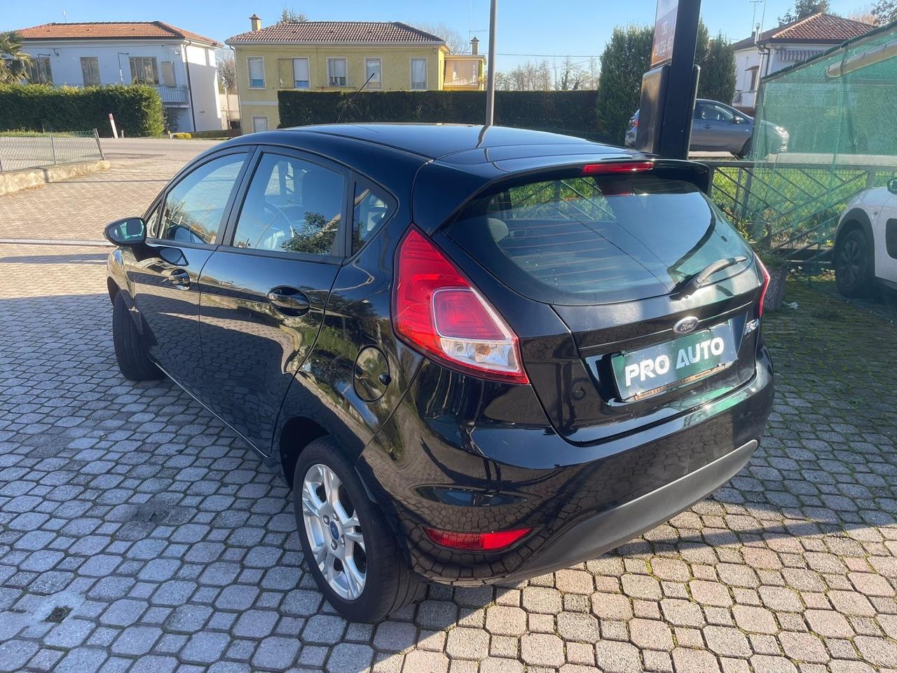 Ford Fiesta 1.4 5p. Bz.- GPL Titanium