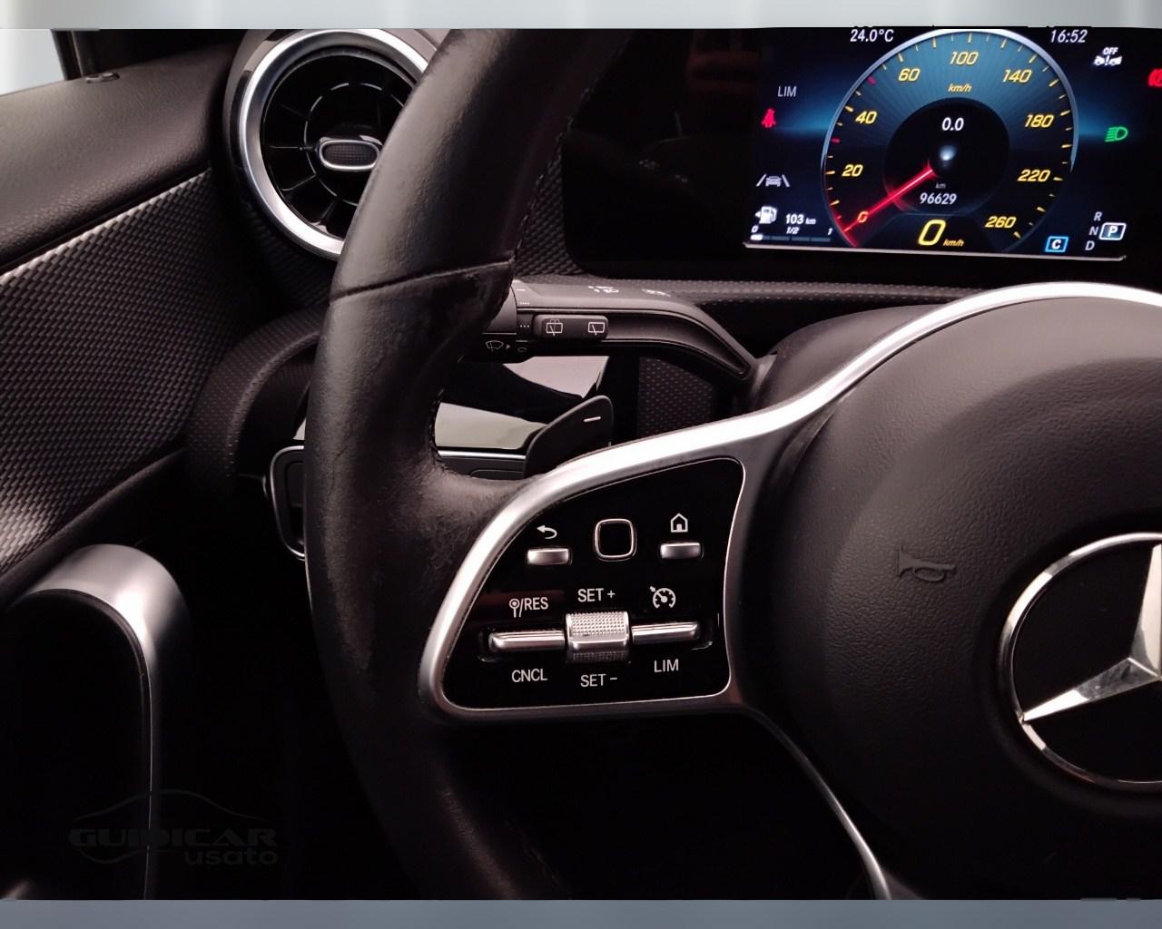 Mercedes-Benz Classe A - W177 2018 - A 180 d Sport auto