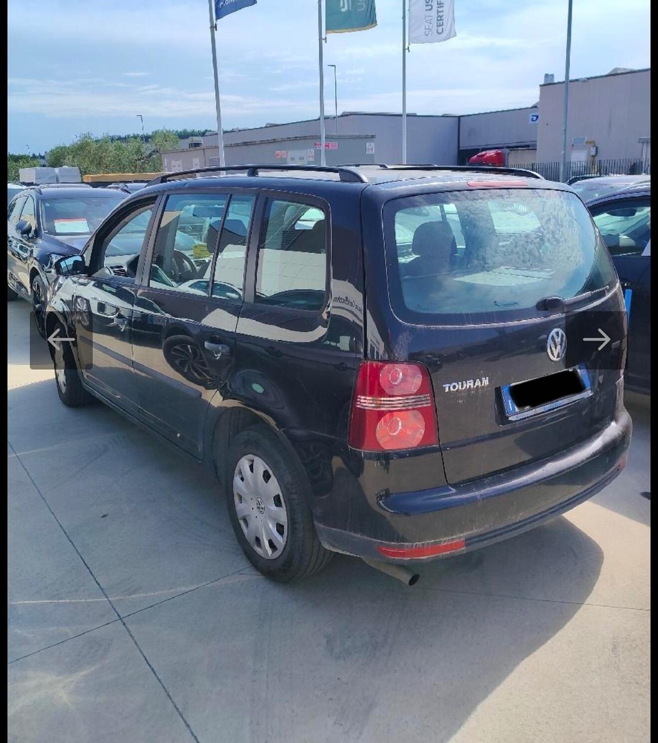Volkswagen Touran 7 posti 2.0 metano Ecofuel Neopatentati