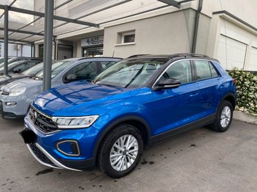 Volkswagen T-Roc 1.5 TSI ACT DSG Life - KM 44.000