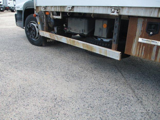 Iveco EUROCARGO 120 EL 18 E5 P.3690 CASSONE DA 5.4