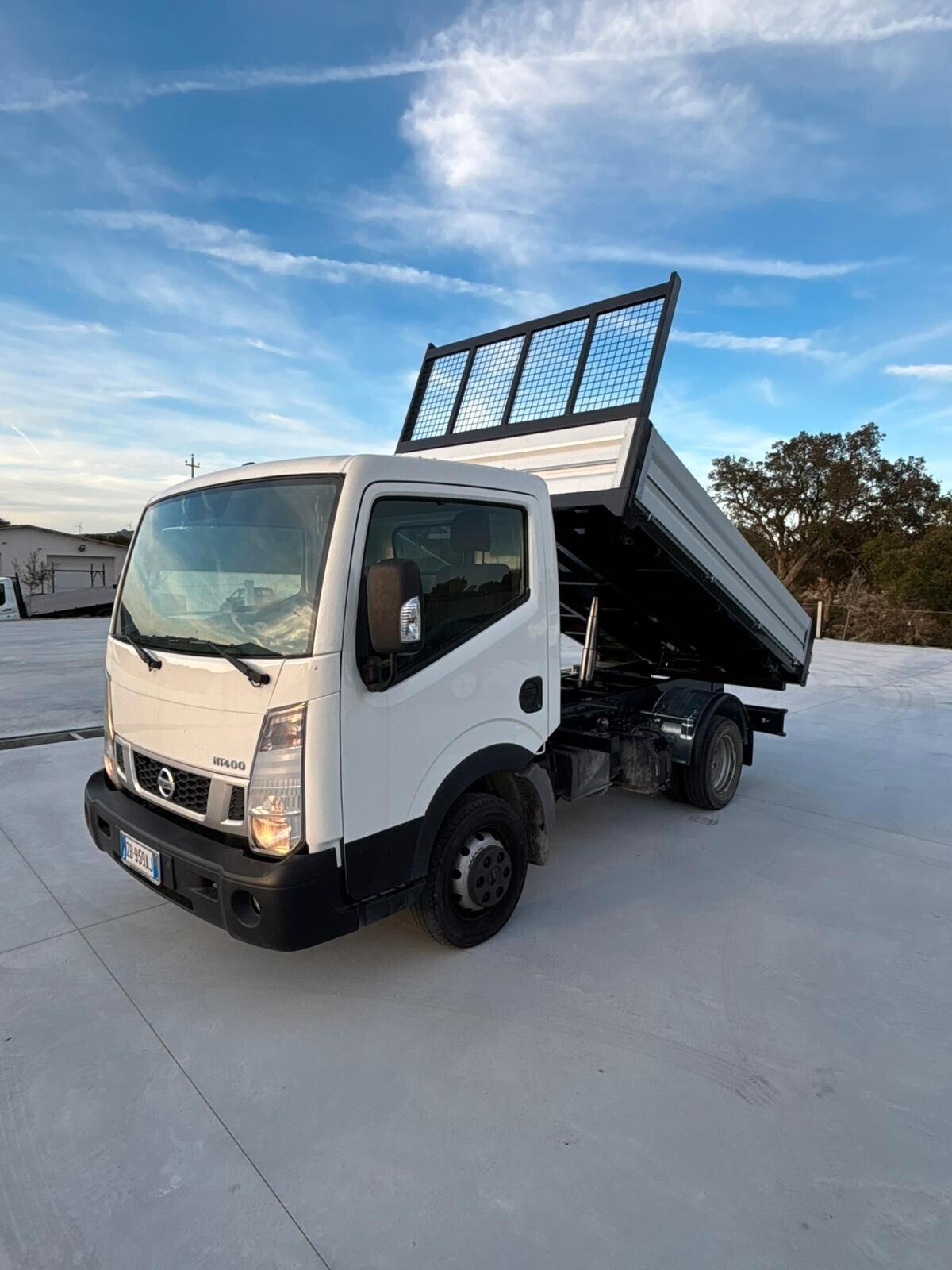 NISSAN CABSTAR NT400 RIBALTABILE TRILATERALE