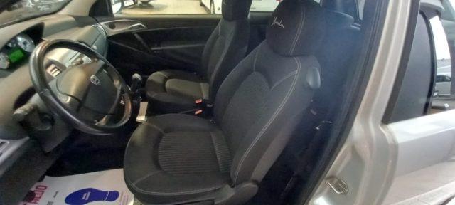 LANCIA Ypsilon 1.3 MJT 90 CV DPF Sport MomoDesign