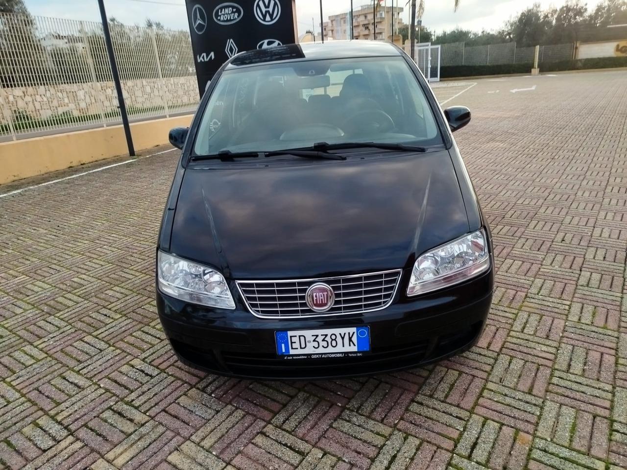 Fiat Idea 1.4 16V S&S Emotion
