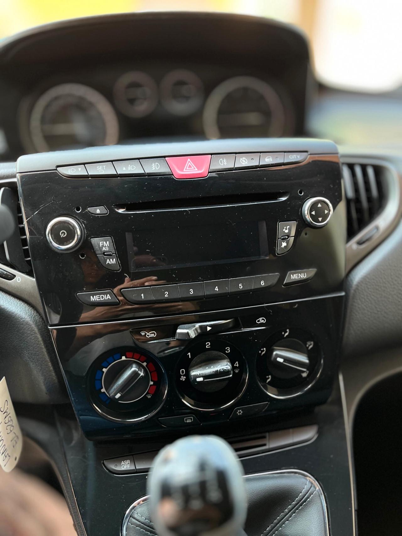 Lancia Ypsilon 1.3 MJT 16V 95 CV 5 porte S&S Platinum