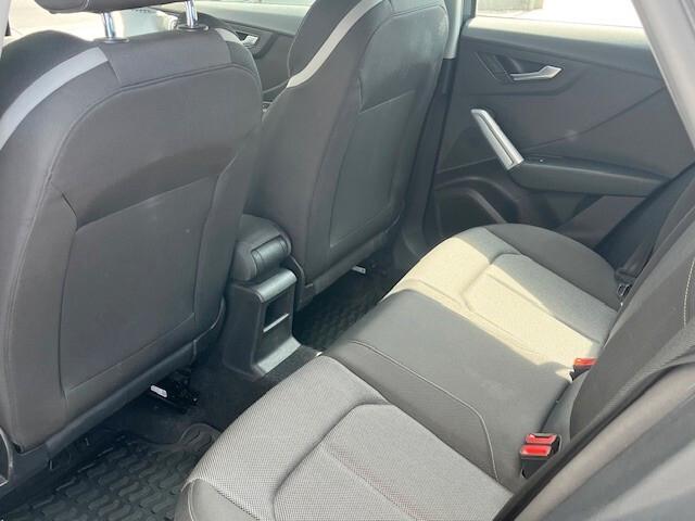 Audi Q2 35 TFSI S tronic Business Design
