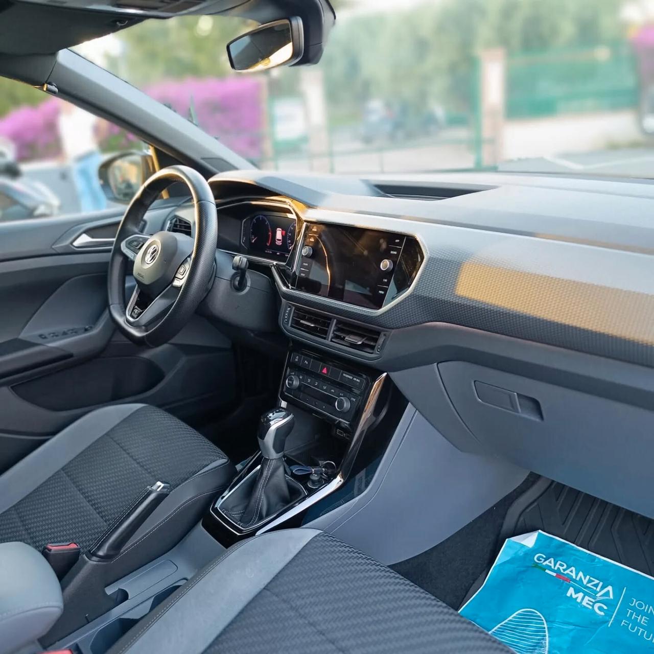 Volkswagen T-Cross 1.6 TDI DSG R-Line