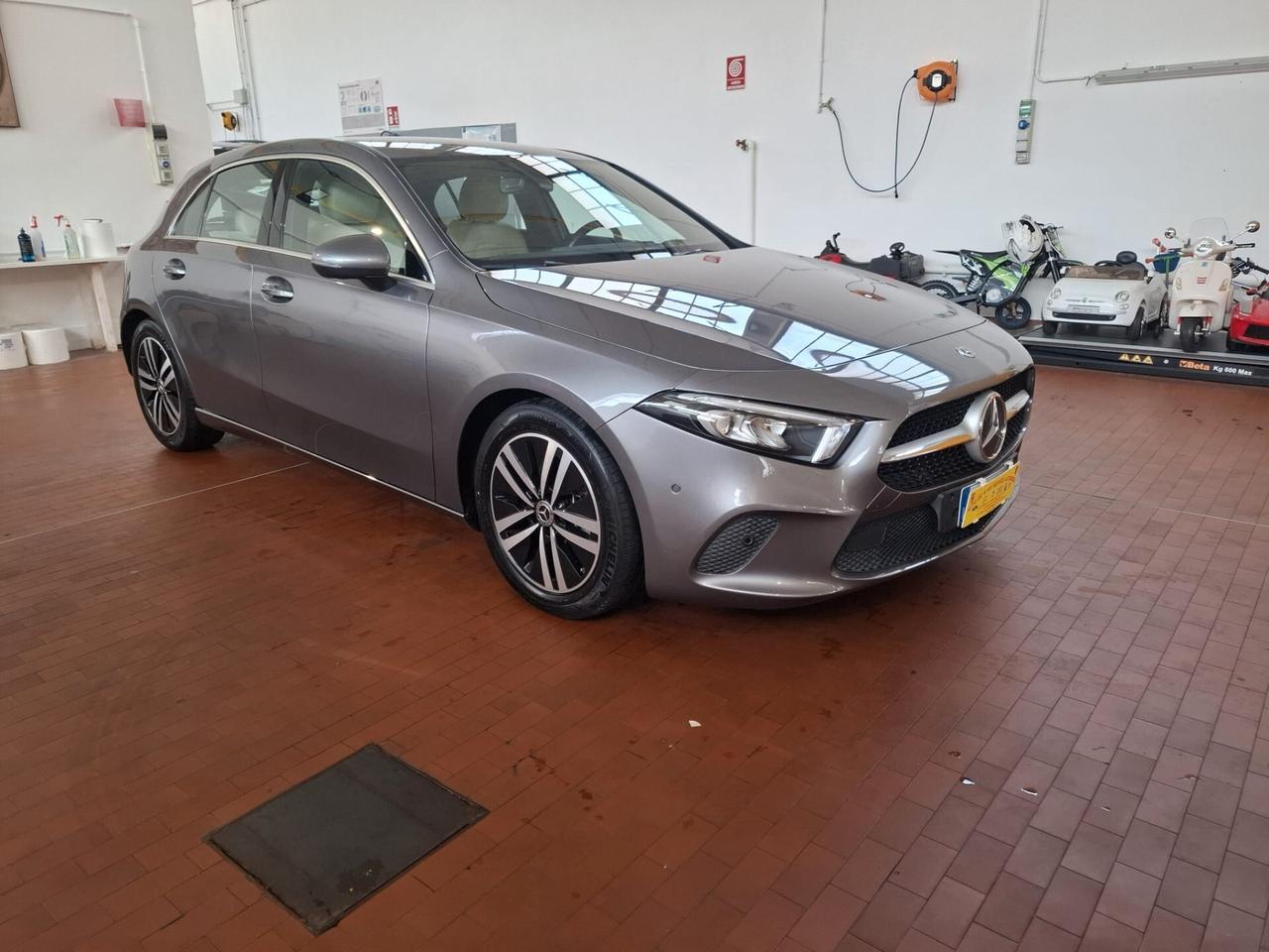 Mercedes-benz A 200 Premium full optional