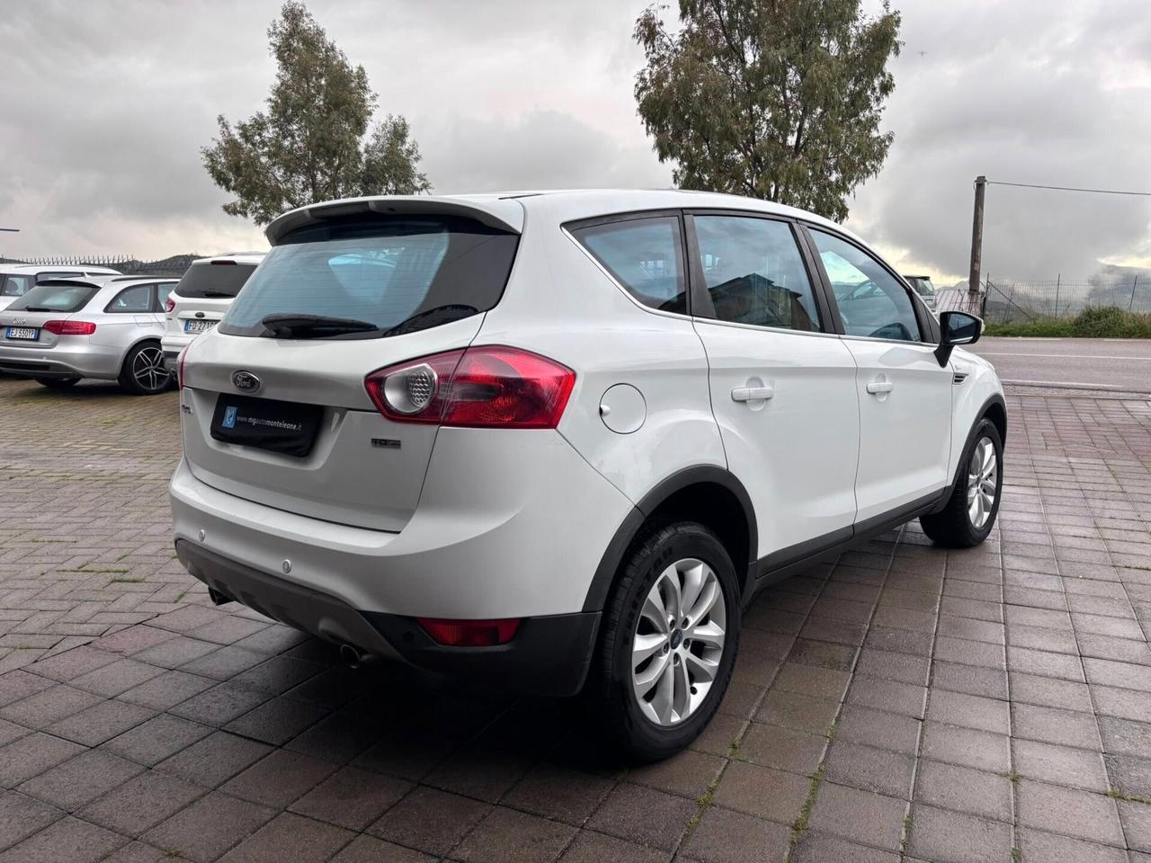 FORD KUGA