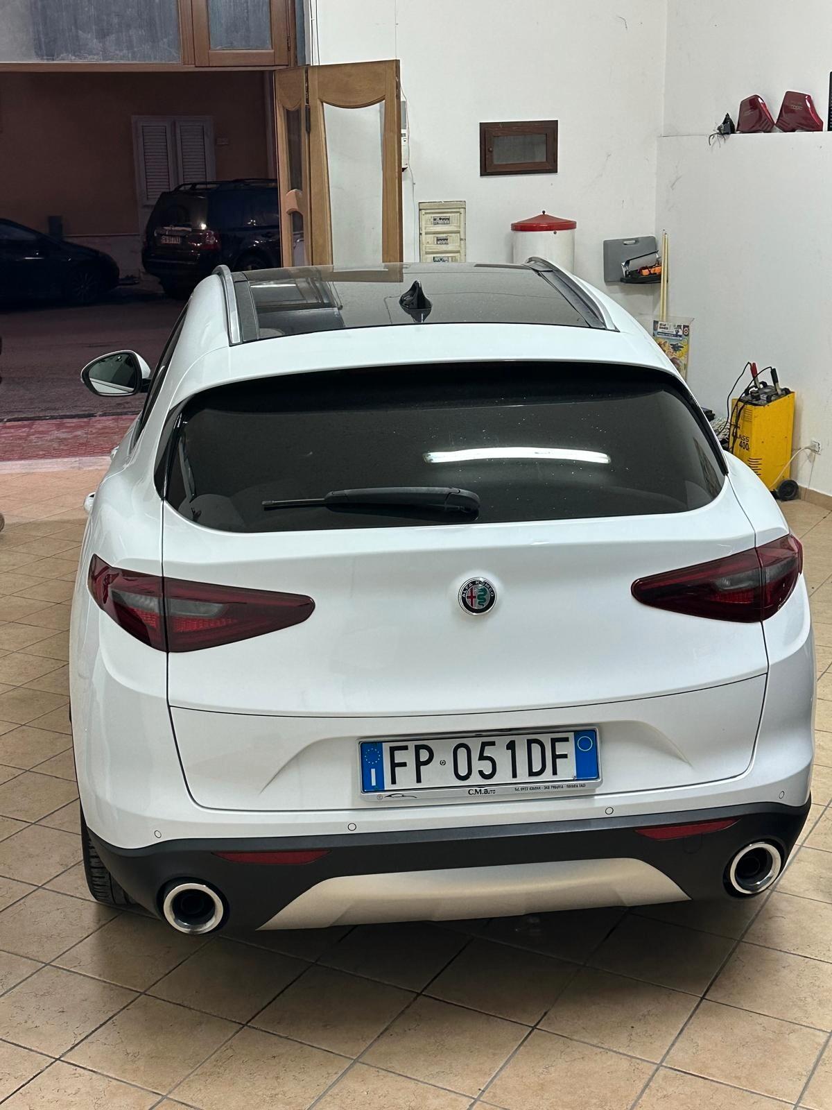 Alfa Romeo Stelvio 2.2 Turbodiesel 180 CV AT8 Q4 Executive