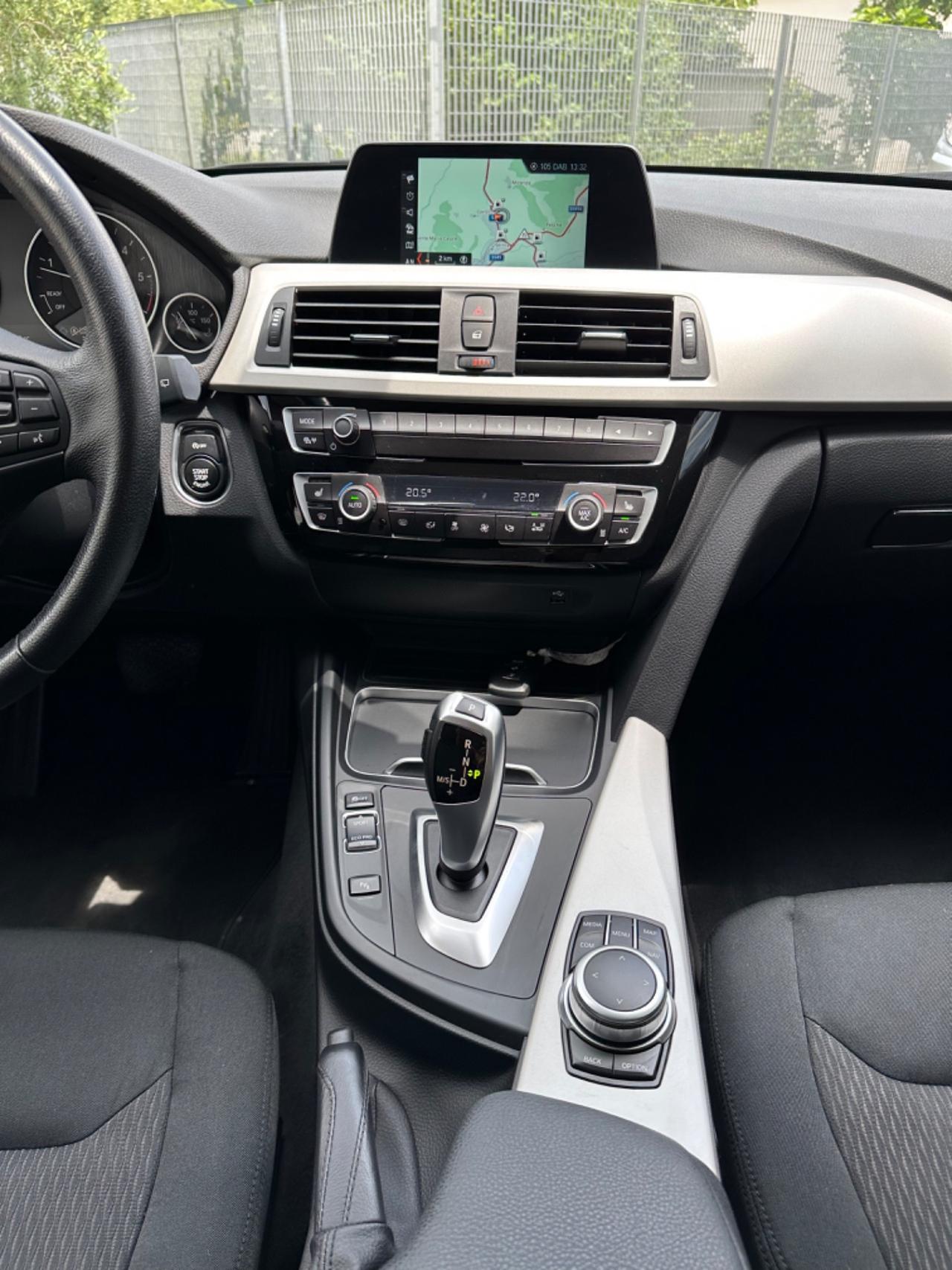 Bmw 320 320d xDrive Touring Business Advantage