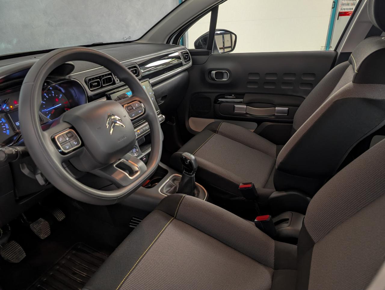 Citroen C3 1.2 puretech 110cv Shine