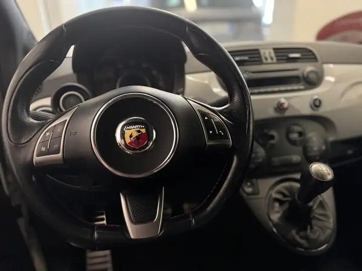 Abarth 500 1.4 Turbo T-Jet 160cv