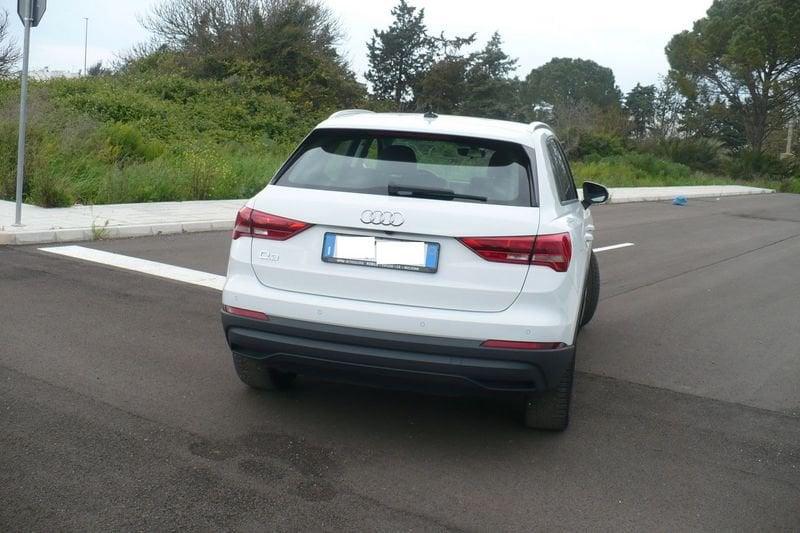 Audi Q3 2.0 35 TDI S Tronic Business Advanced