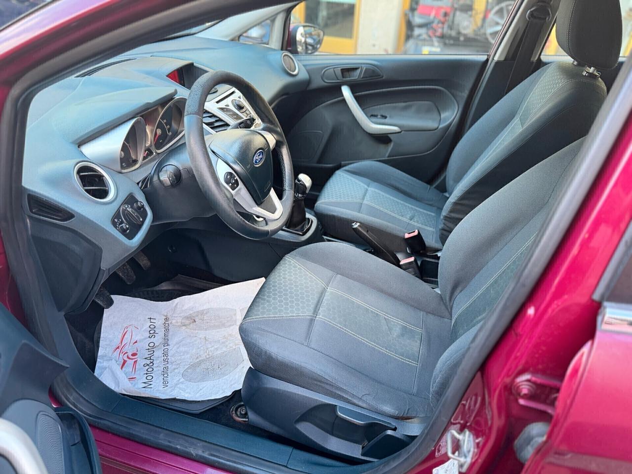 Ford Fiesta 1.4 TDCi 5p. Titanium