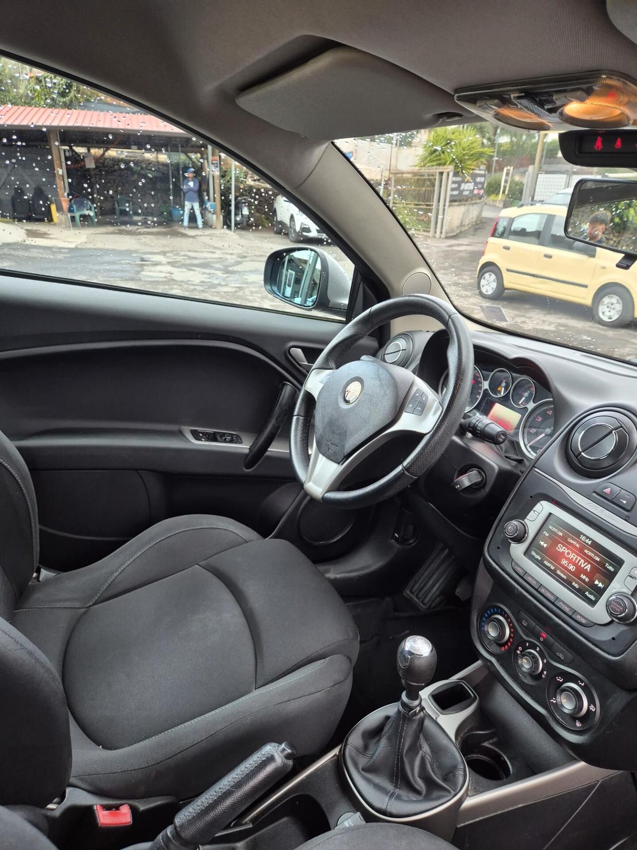 Alfa Romeo MiTo 1.4 78 CV 8V S&S Distinctive