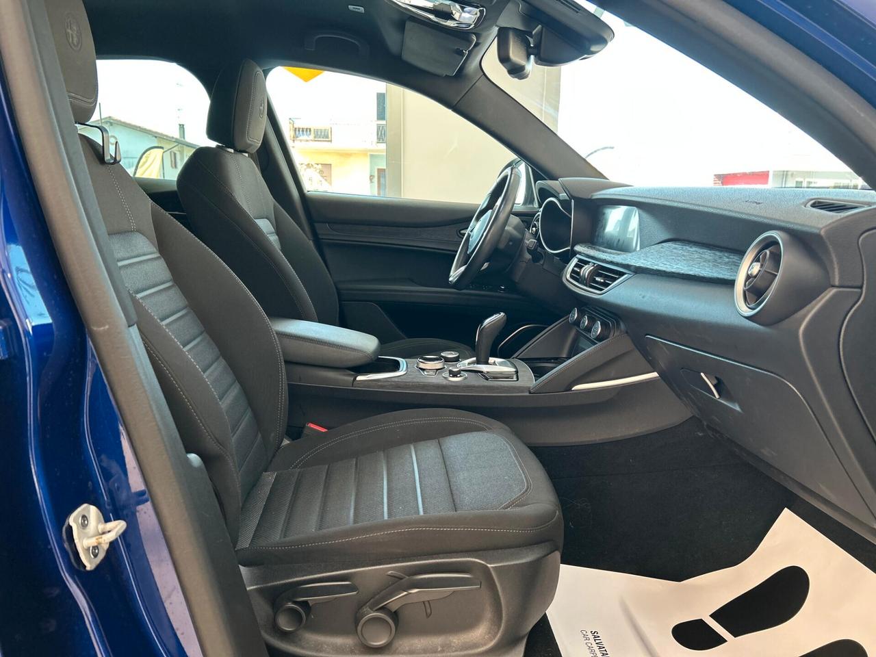 Alfa Romeo Stelvio 2.2 Turbodiesel 160 CV AT8 RWD Business