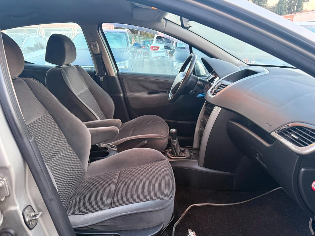 Peugeot 207 1.4 HDi 70CV ONE Line - 2006