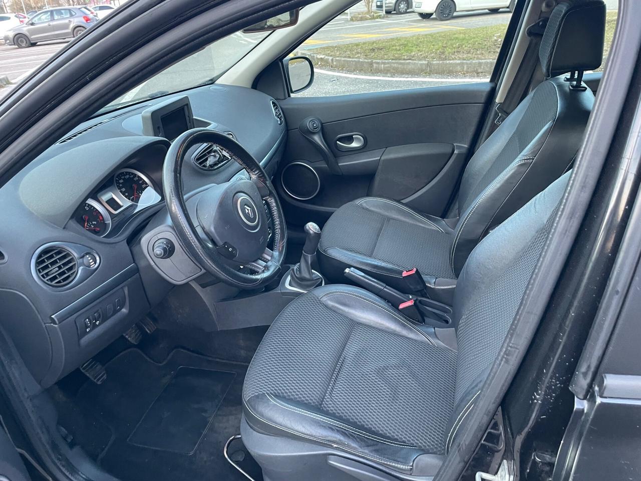 Renault Clio 1.2 16V TCE 100CV SporTour*Neopatentati*Navi*