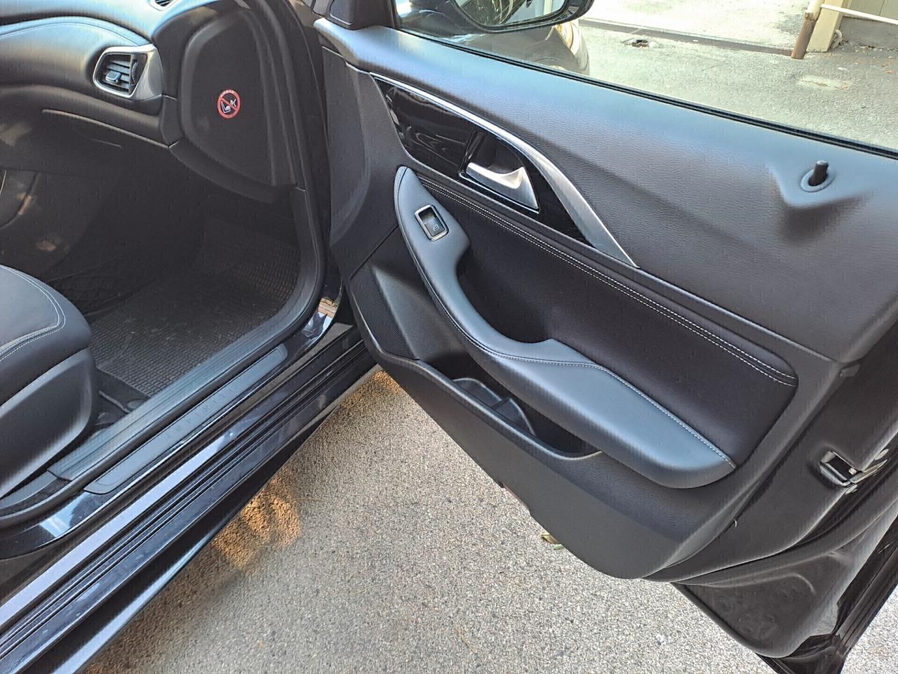 Infiniti Q30 1.5 diesel Premium