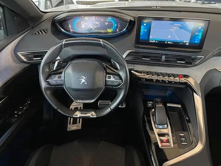 PEUGEOT 3008 1.5 BLUEHDI EAT8 GT
