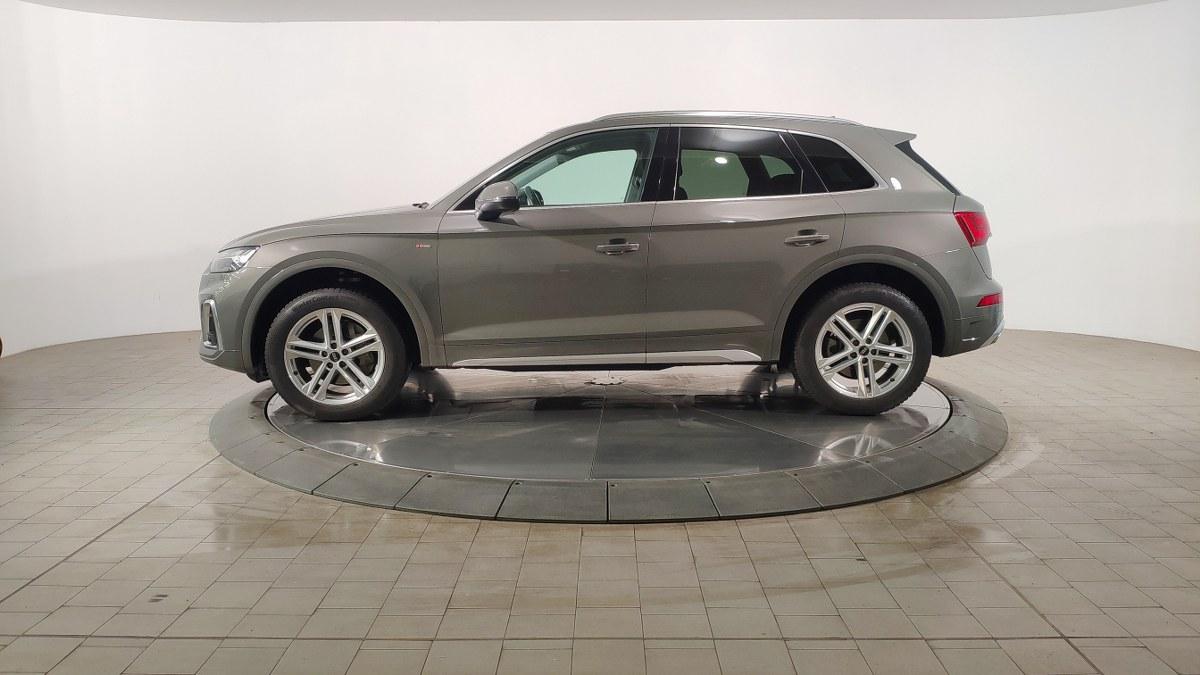 AUDI Q5 40 Tdi 204 Cv Quattro S Tronic S Line