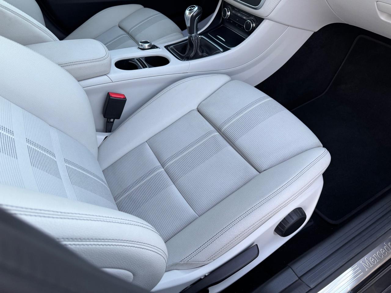 MERCEDES Classe A180 d Sport - Led Navi 17