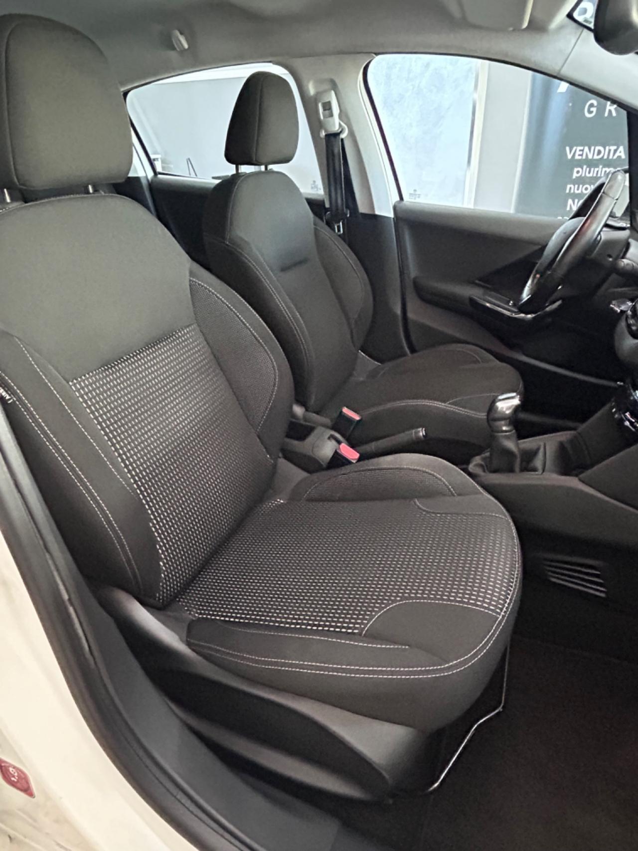 Peugeot 208 BlueHDi 100 5 porte GT Line