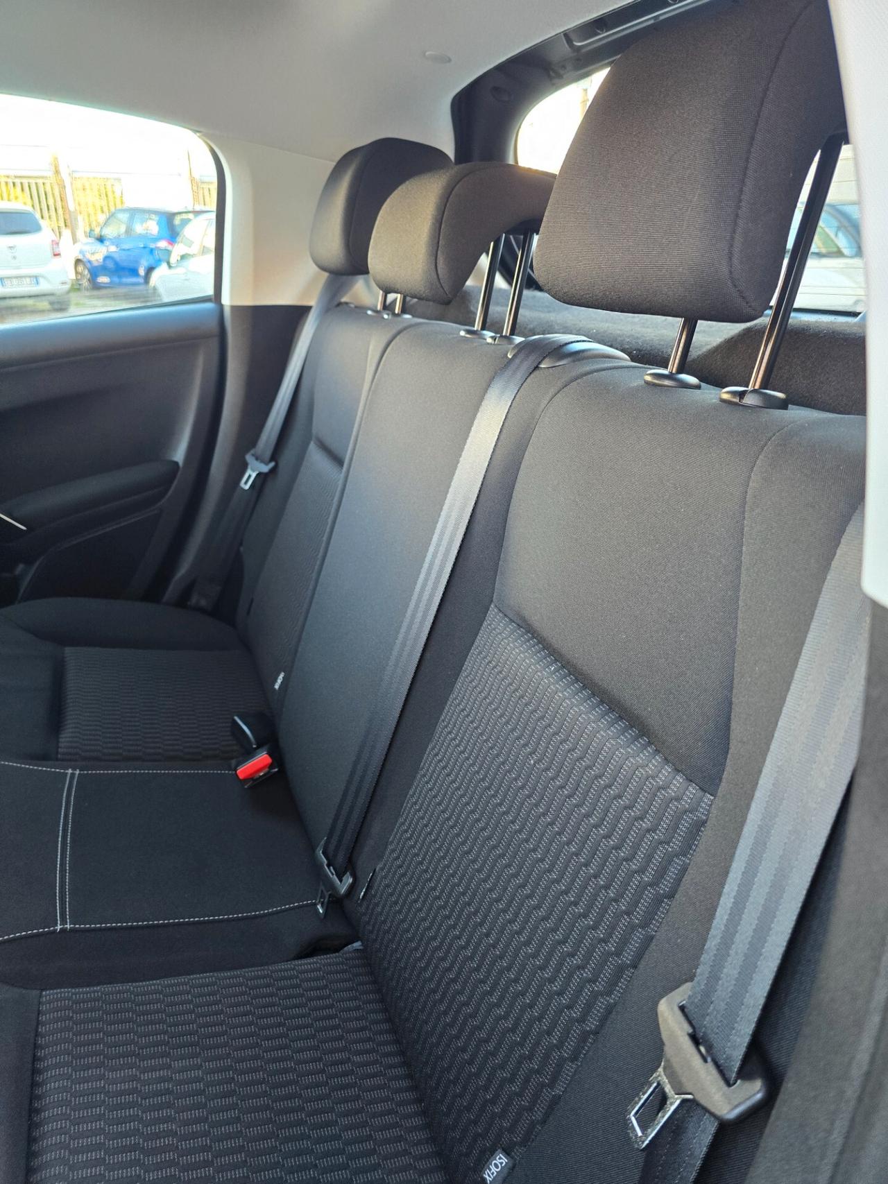 Peugeot 208 PureTech 82 5 porte Allure