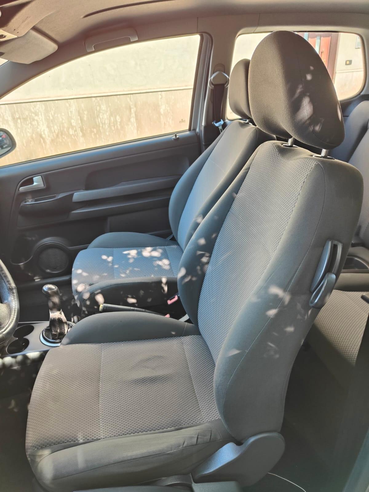 Volkswagen Fox 1.4 TDI Easy