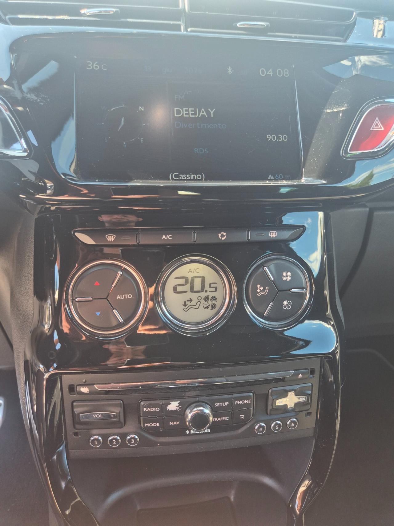 Ds DS3 3 1.2 VTi 82 So Chic Cabrio
