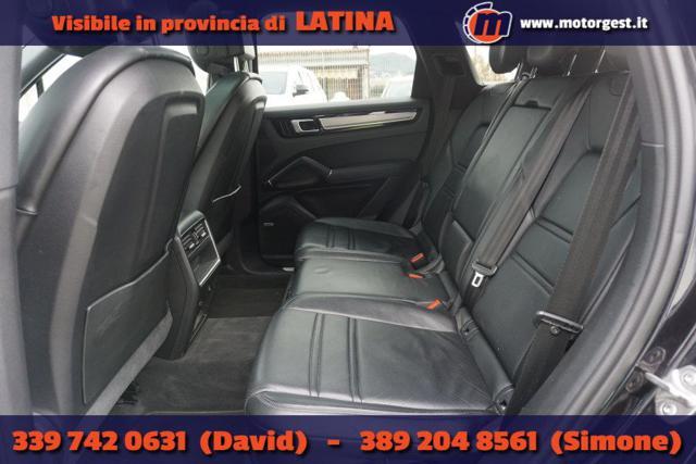 PORSCHE Cayenne 3.0 V6 IVA ESPOSTA