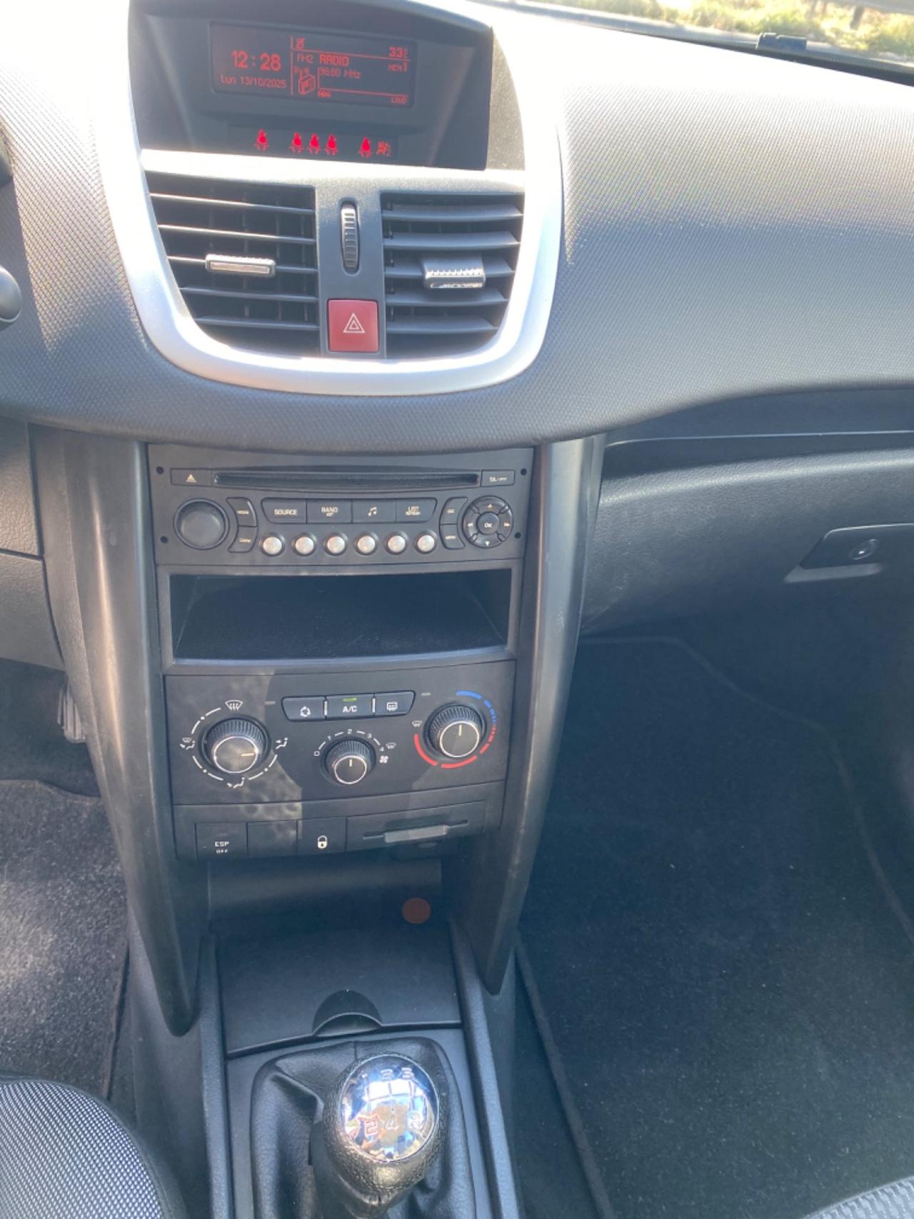 Peugeot 207 1.4 HDi 70CV FAP 5p. X Line