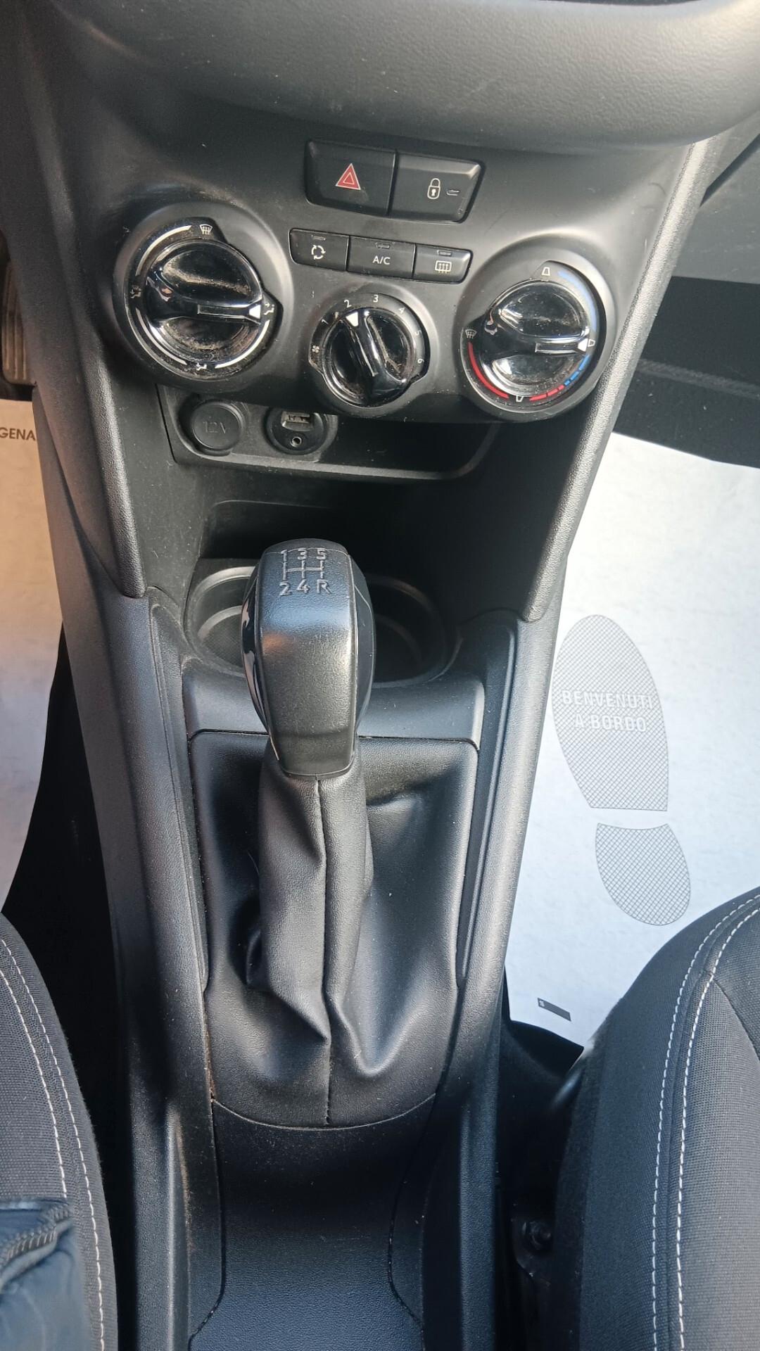 Peugeot 208 BlueHDi 75 5 porte Allure