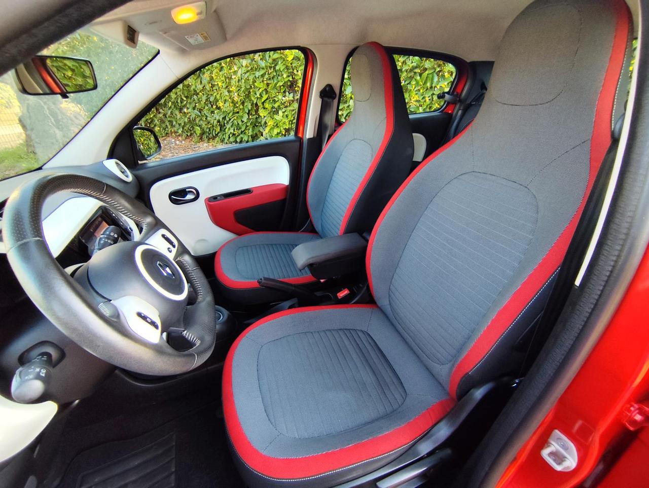 Renault Twingo 0.9 tce Openair 90cv edc