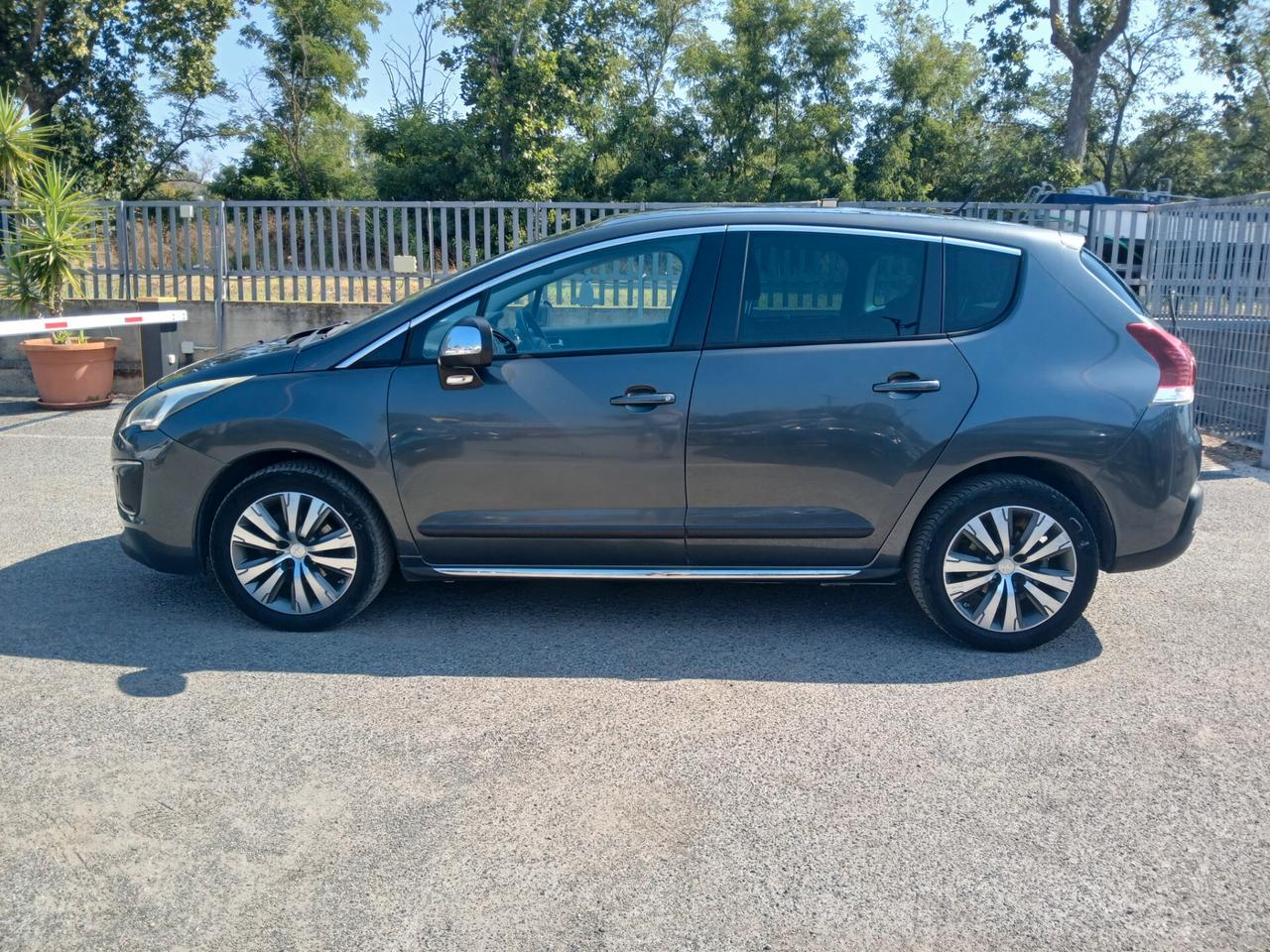 Peugeot 3008 BlueHDi 130 S&S EAT8 Active Pack