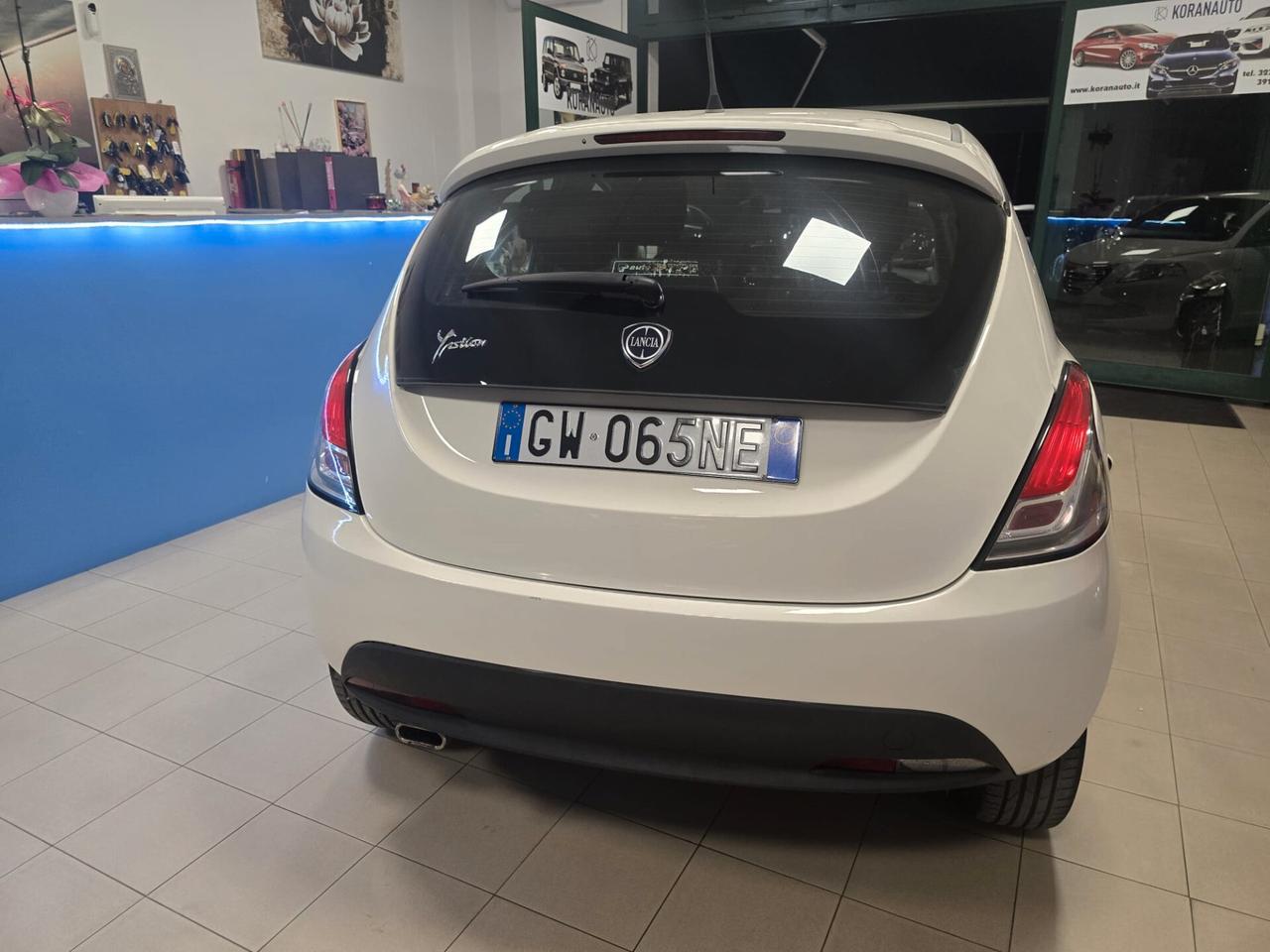 Lancia Ypsilon 1.2 69 CV 5 porte Platinum