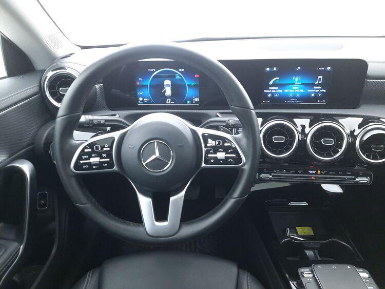 Mercedes CLA 180 Shooting Brake Sport aut. BR950541 1.3 Benzina 136CV